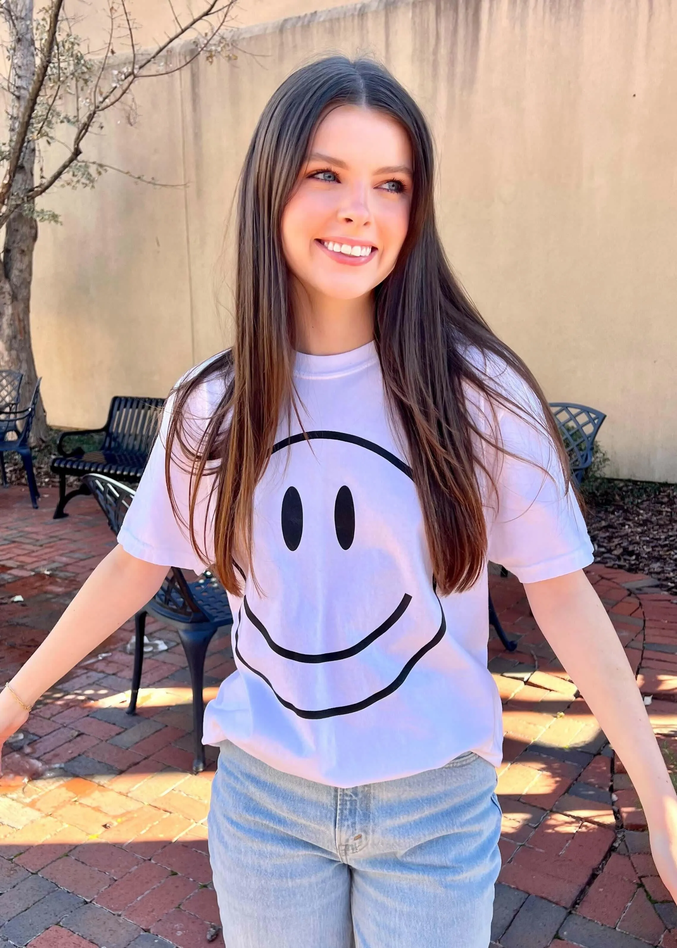 All Smiles Here Tee - White
