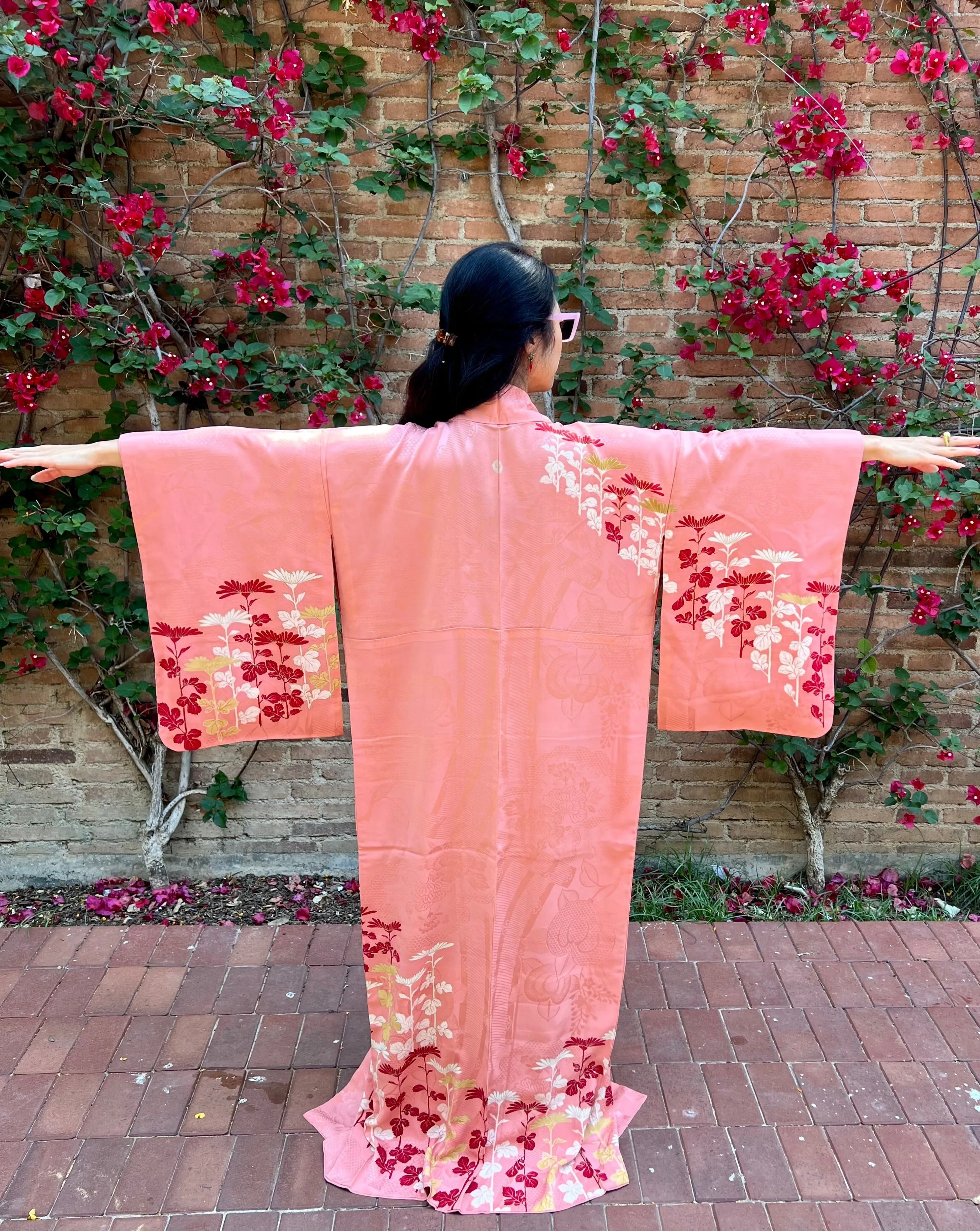 ANTIQUE KIMONO・MOMOIRO 桃色