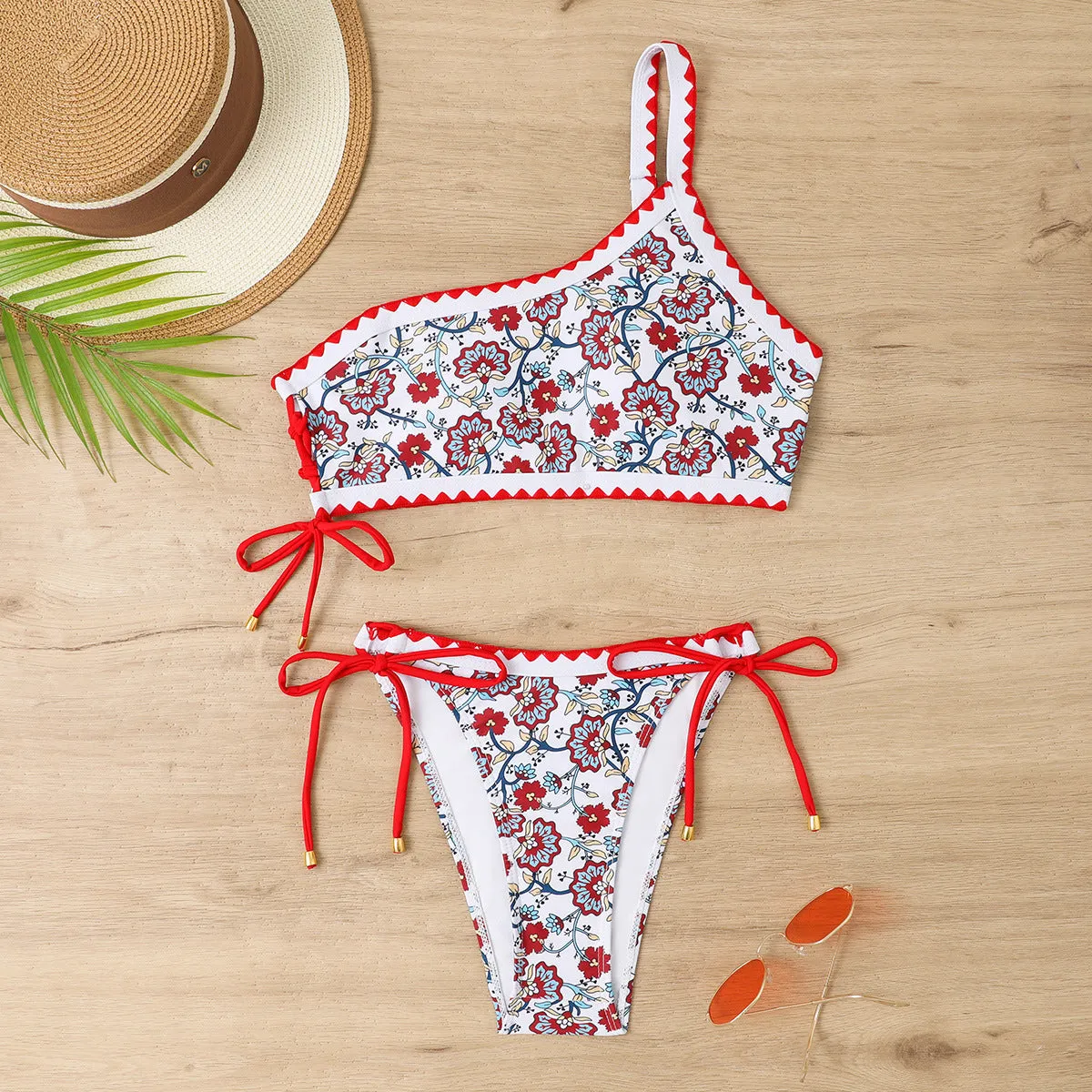 Chic and Seductive Divided Bikini Swimwear