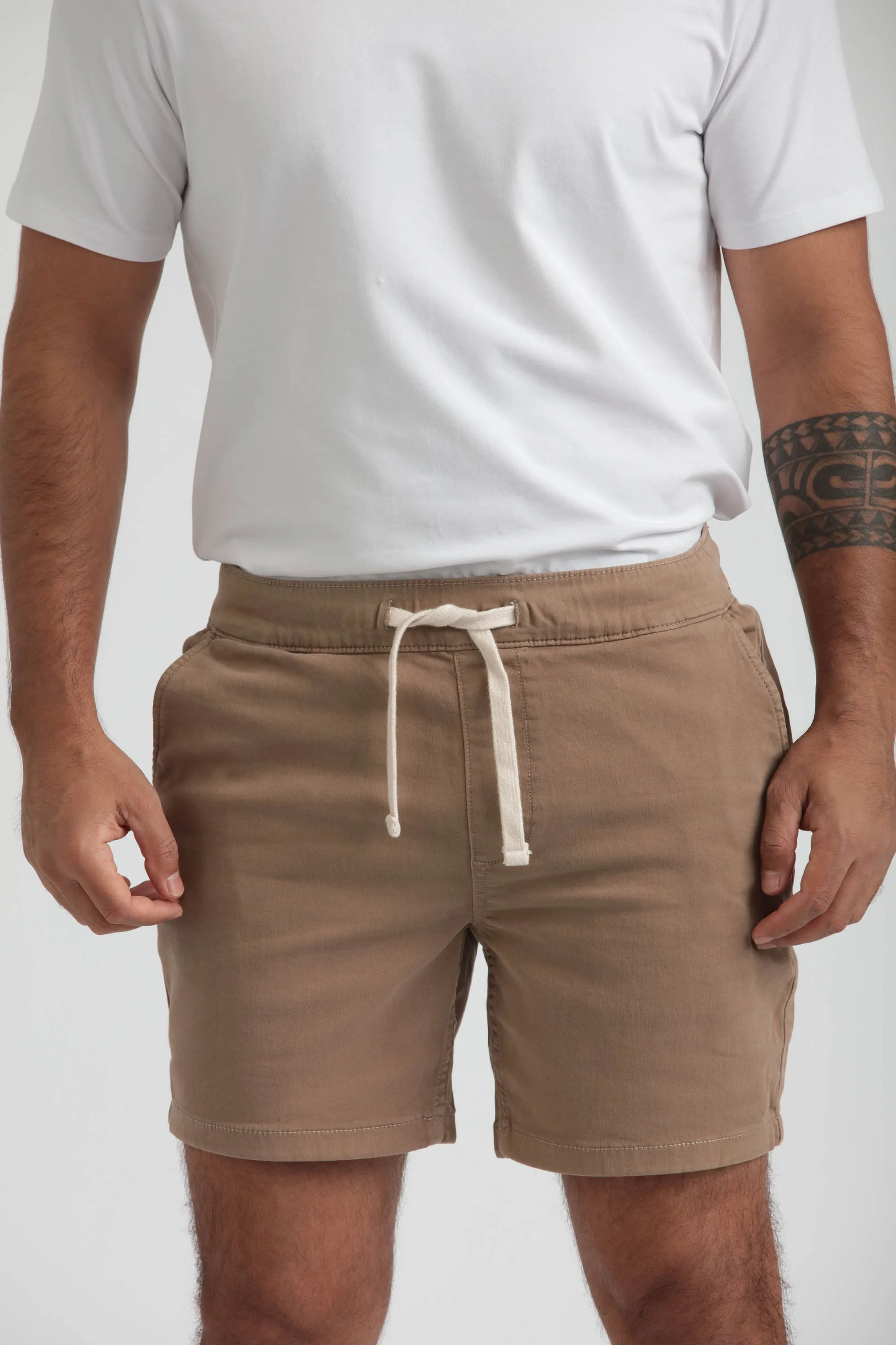 Everyday Comfort Shorts (Slim Fit) / Dark Khaki