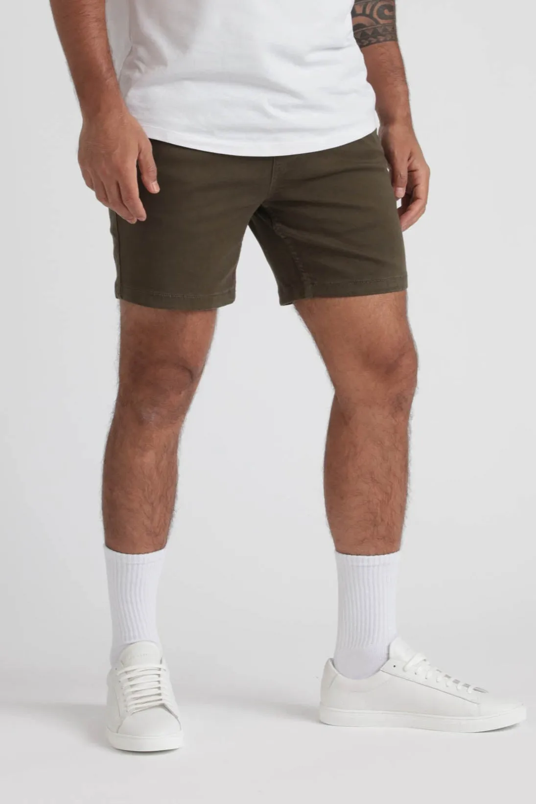 Everyday Comfort Shorts (Slim Fit)