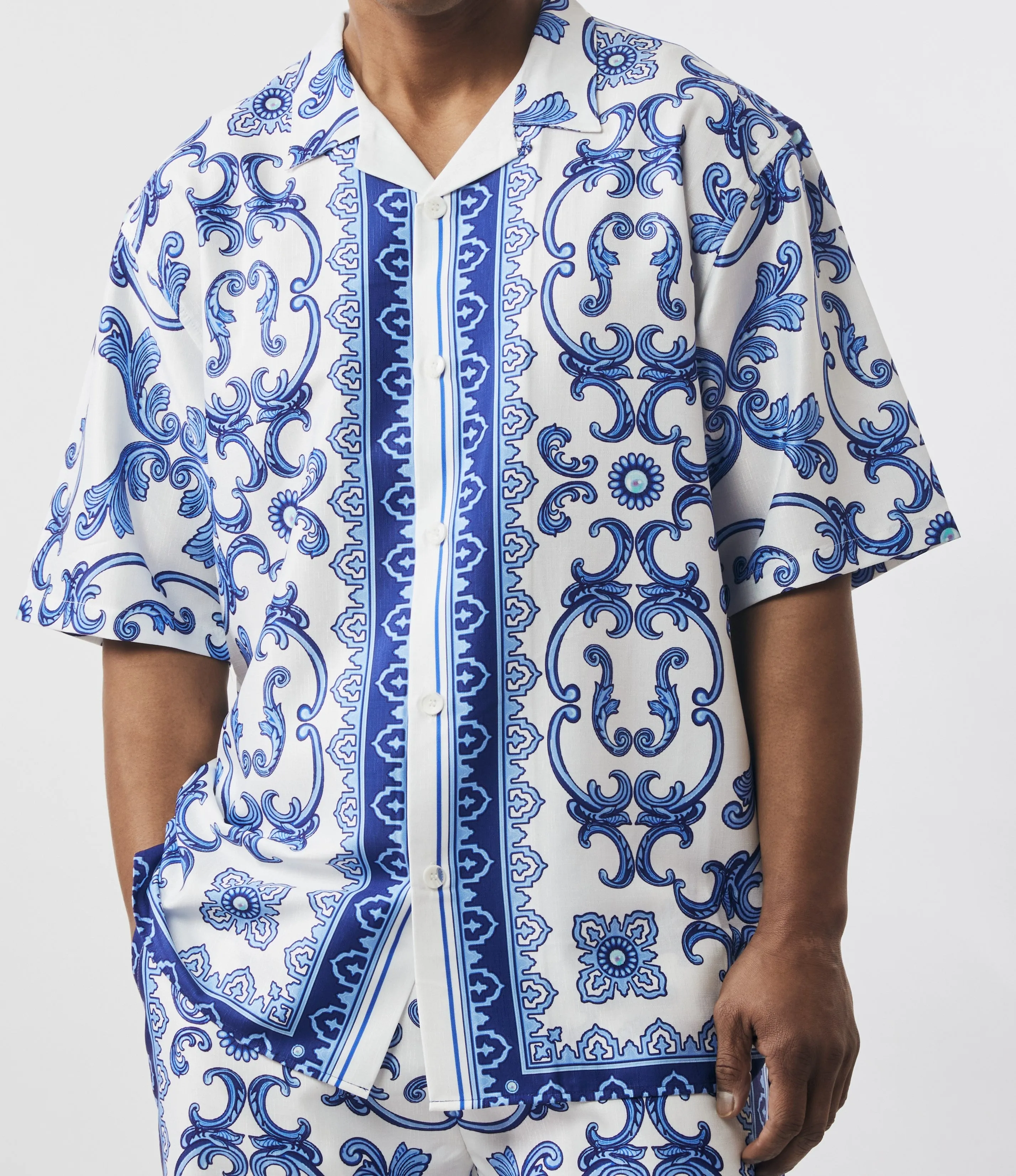 Mens Stacy Adams Designer Shirt   Shorts Set Artistic White Blue Scroll 77115