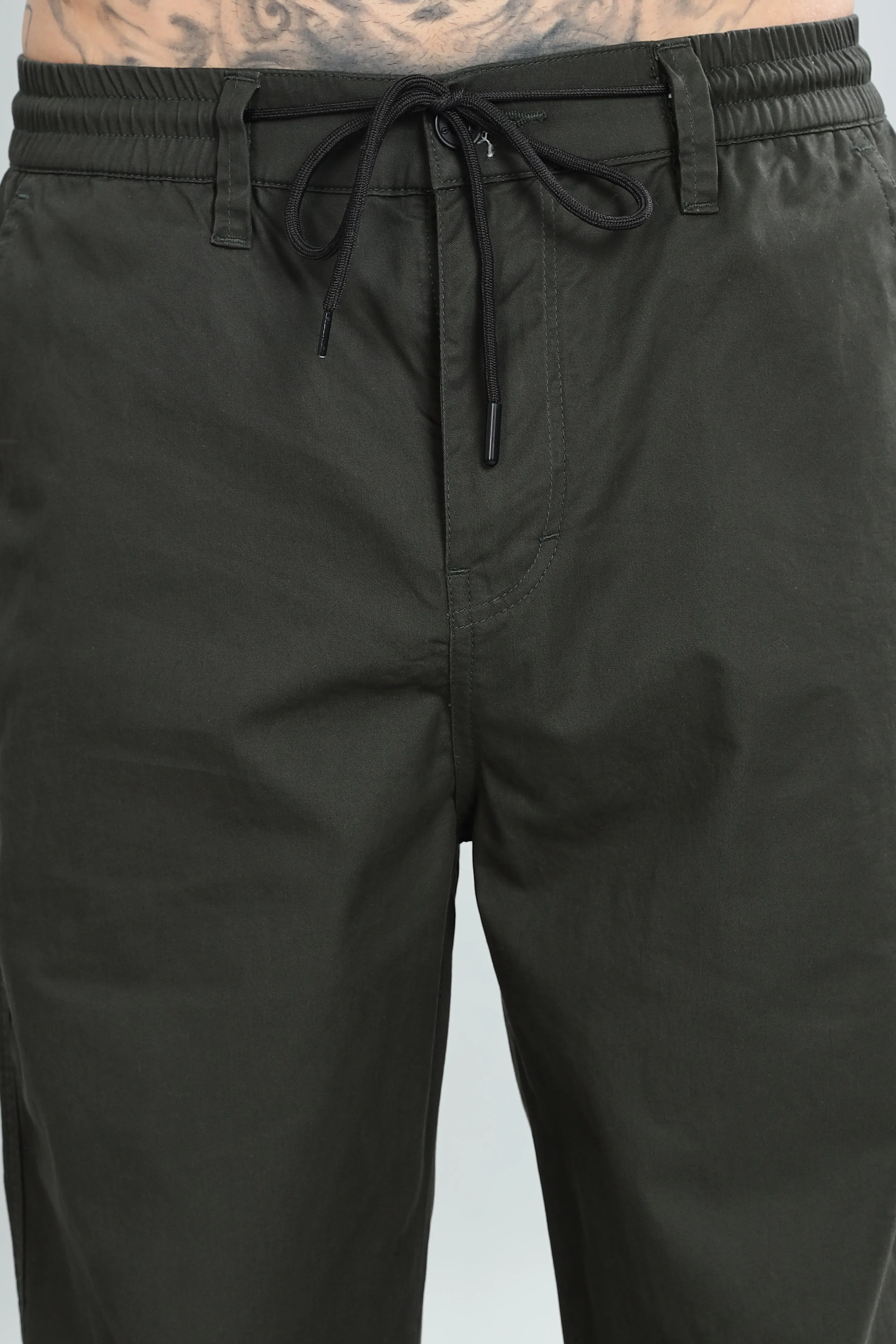 SAINTJONES GREEN STRAIGHT PANTS.