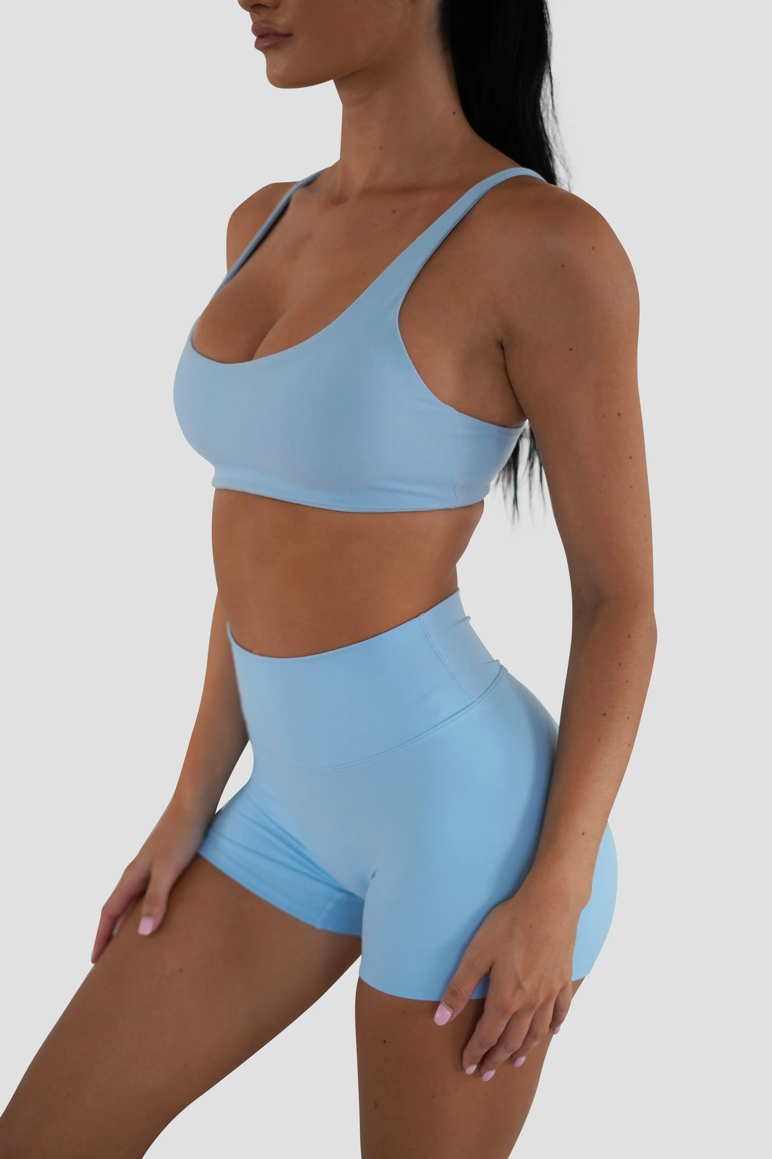 SLEEK SCRUNCH SHORTS - BABY BLUE