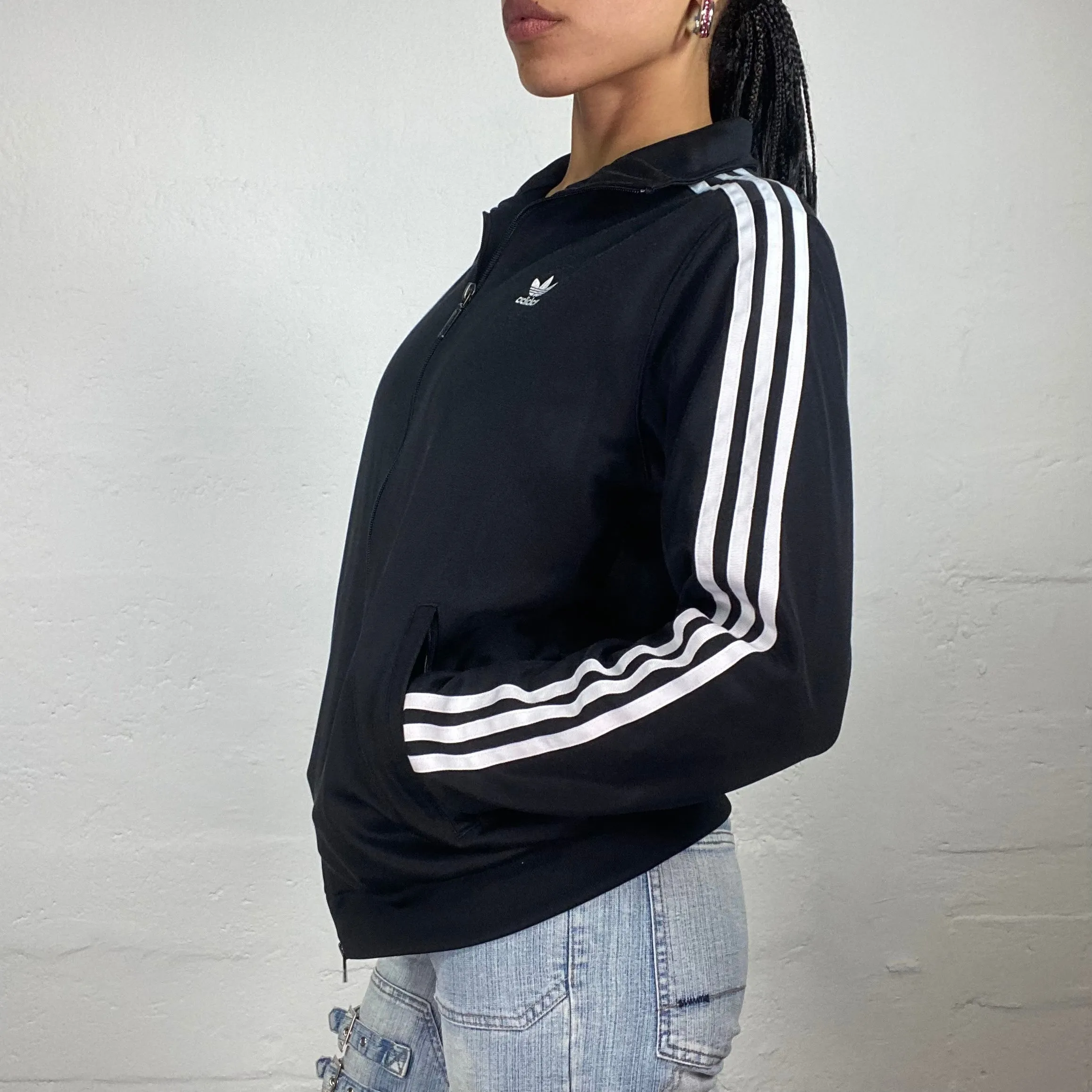 Vintage 2000’s Adidas Classic Black Zip Up Pullover with White Sleeve Stripes and Logo Print (M)
