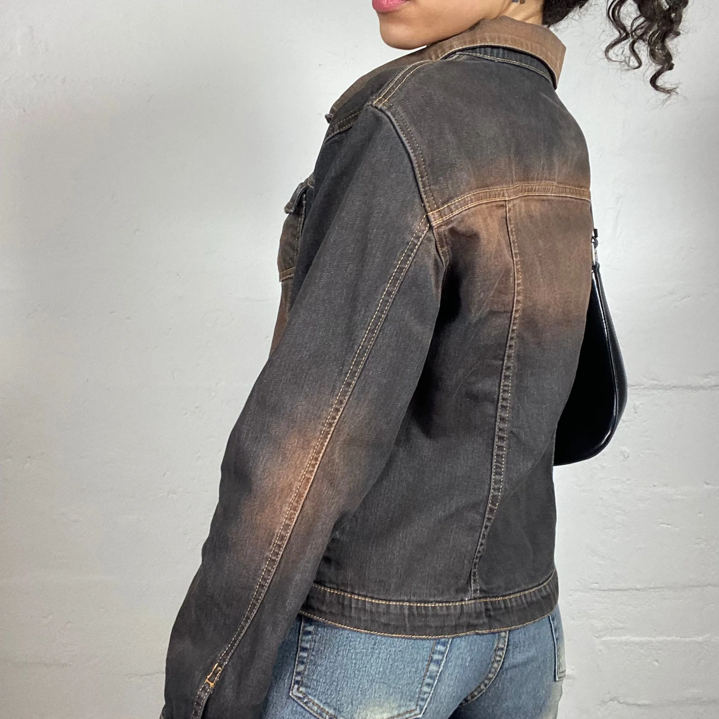Vintage 2000's Downtown Dark Denim Button Up Brown Wash Out Classic Jacket (M)